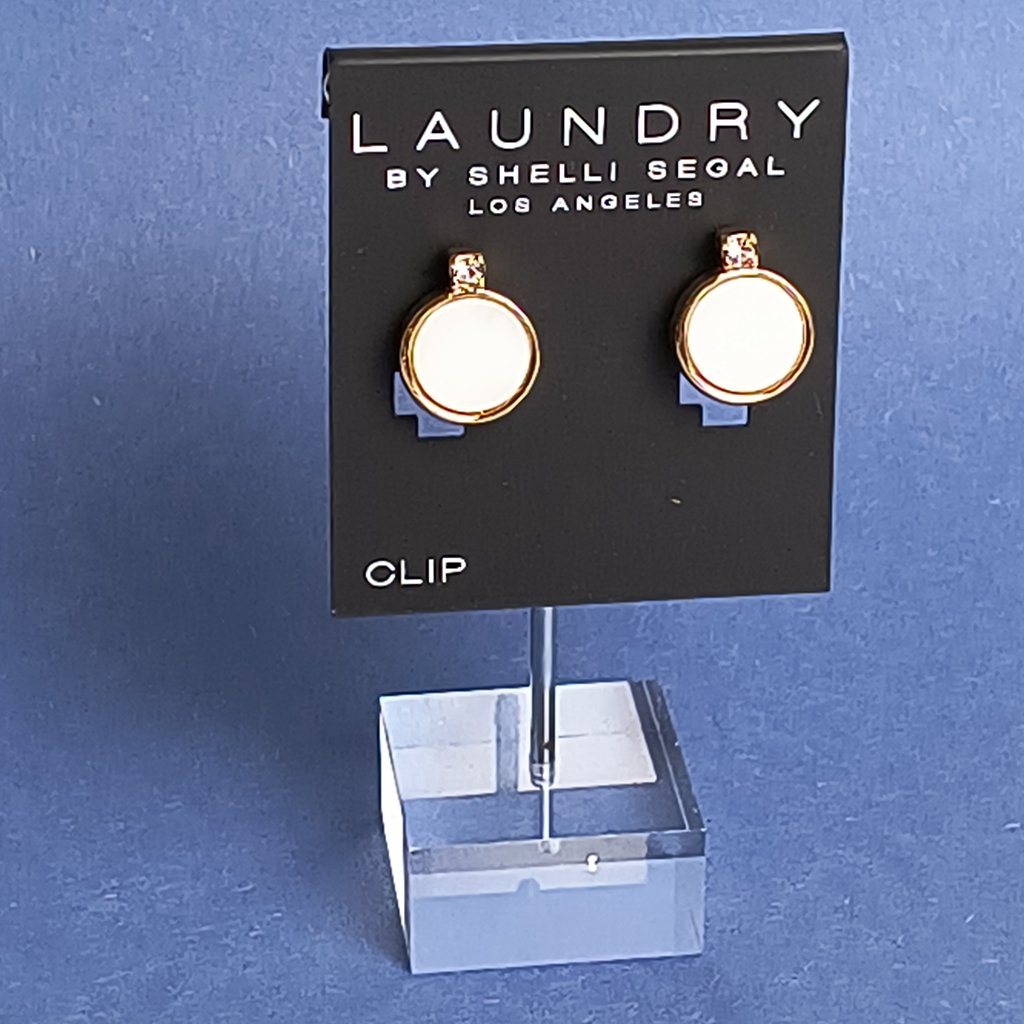 Faux Pearl Clip Earring White And Gold Tone Casual Minimalist
